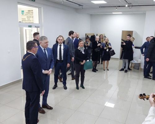 Privítanie predsedu vlády SR Róberta Fica.