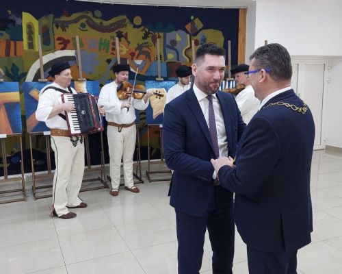 Privítanie ministra pôdohospodárstva SR Richarda Takáča.
