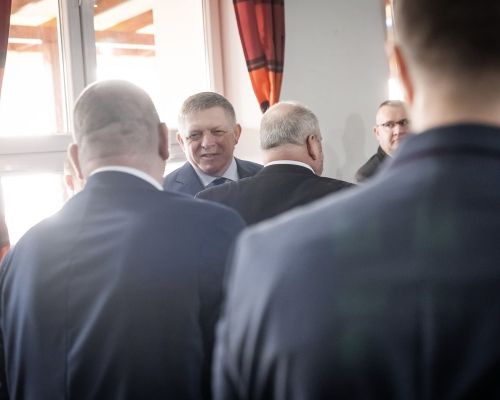 Stretnutie predsedu vlády SR s primátormi, starostkami a starostami kysuckých miest a obcí. Prítomní