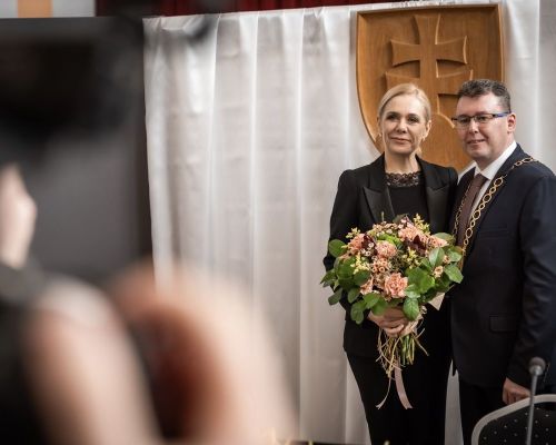 Privítanie ministerky hospodárstva SR Denisy Sakovej.